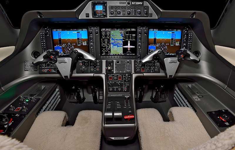Embraer Phenom 100 model image /hal/userfiles/images/model-slides/106-1.jpg