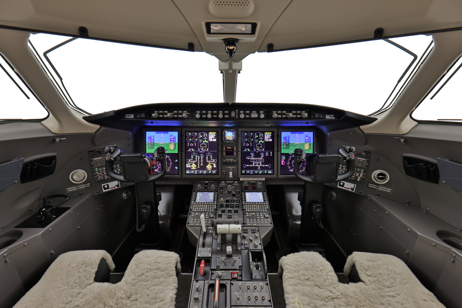Bombardier CL 350/3500  S/N 20577 for sale | gallery image: /userfiles/files/cl350_sn%2320577__ss_-2.png