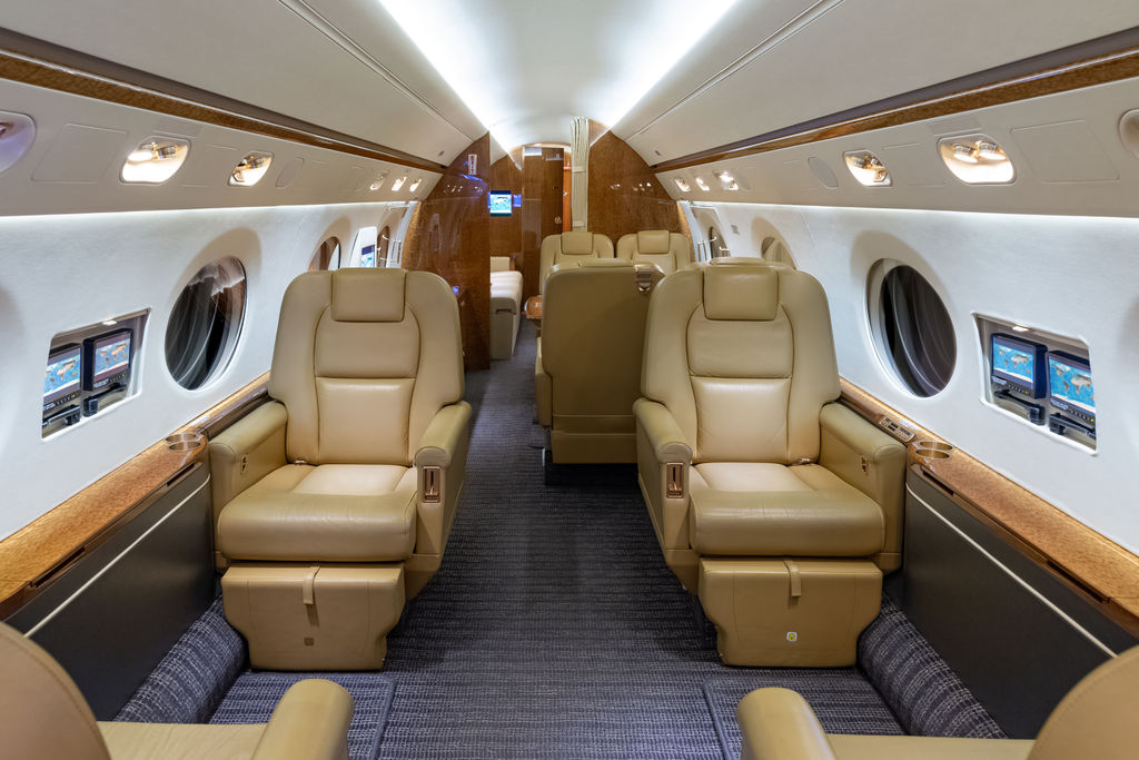 Gulfstream G550  S/N 5230 for sale | gallery image: /userfiles/files/specifications/Global_5000/BFP_6455.jpg