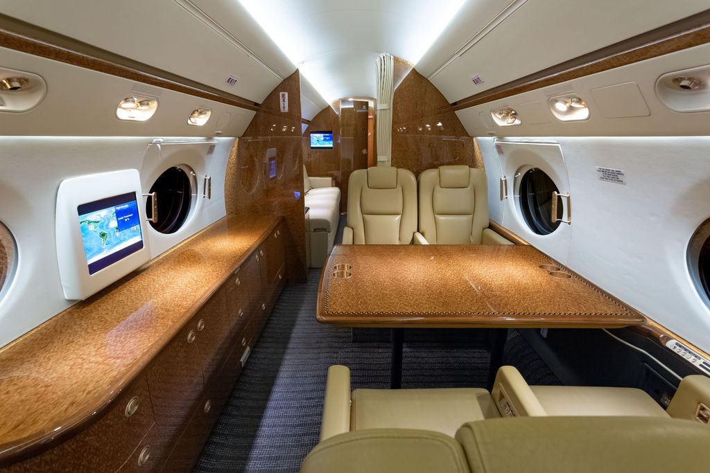 Gulfstream G550  S/N 5230 for sale | gallery image: /userfiles/files/specifications/Global_5000/BFP_6486.jpg