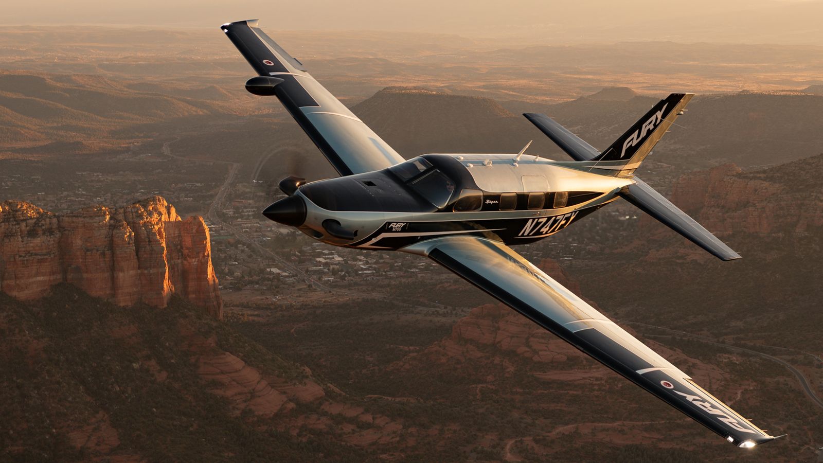 Related model: Piper Piper M700 Fury