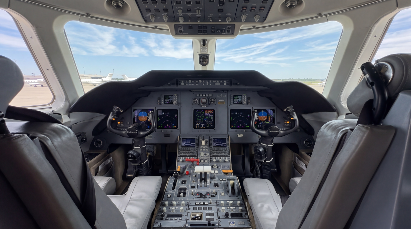 Gulfstream G200  S/N 81 for sale | gallery image: /hal/userfiles/files/g200%2036.png