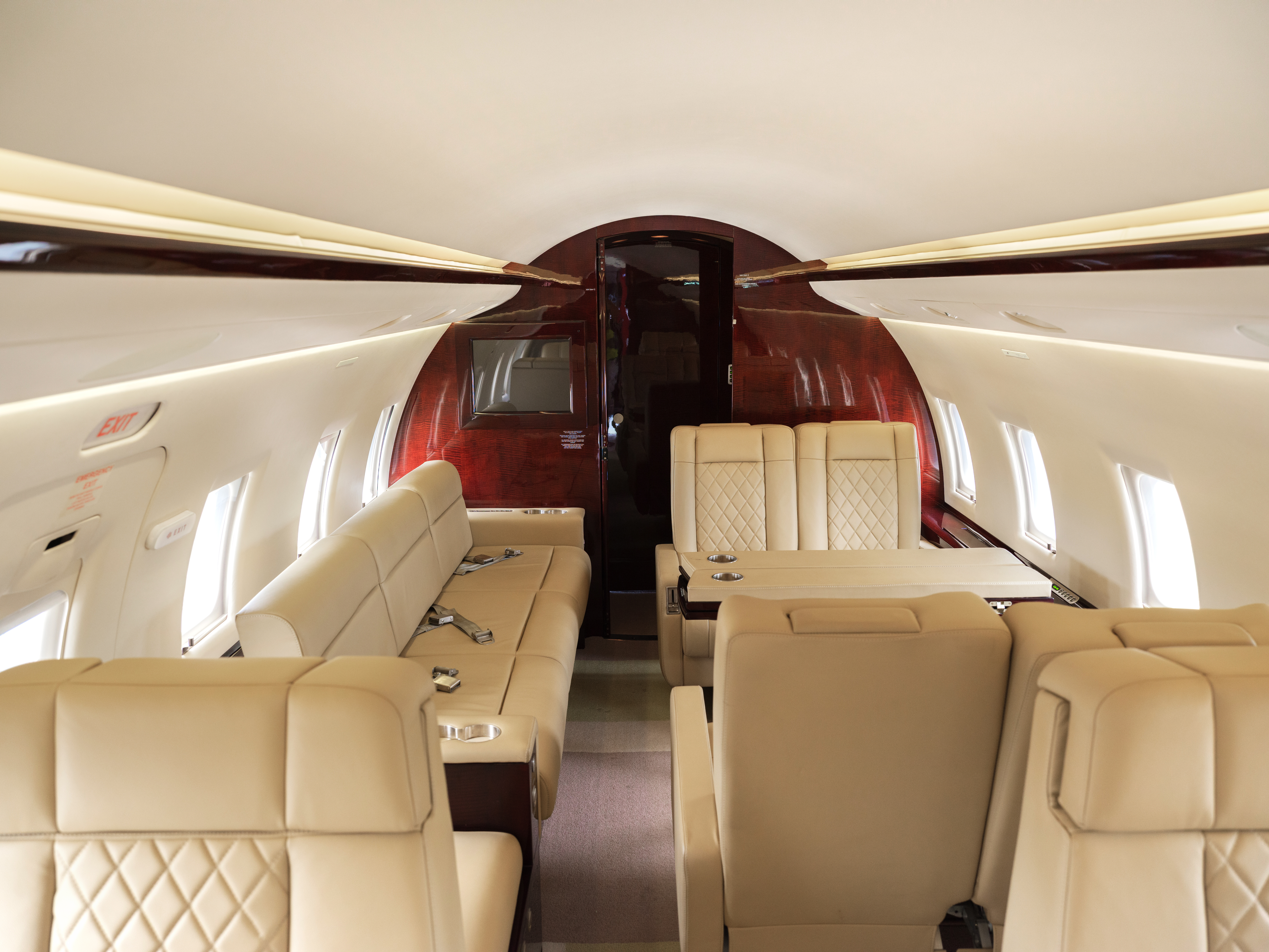 Bombardier CL 604  S/N 5644 for sale | gallery image: /hal/userfiles/images/listing-images/47428/SONE1268.jpg