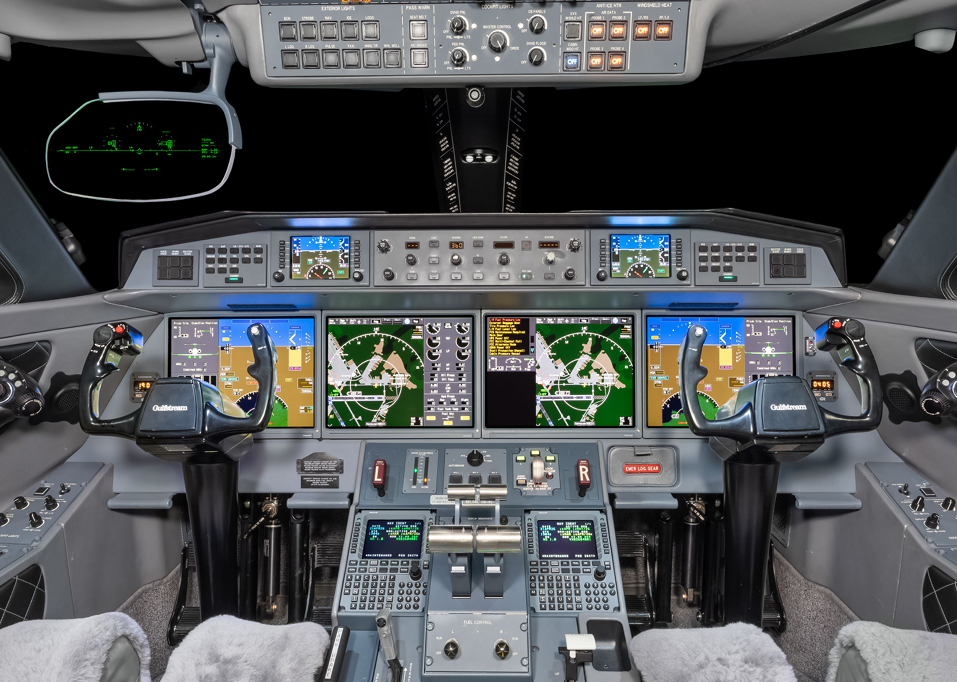 Gulfstream G650ER  S/N 6164 for sale | gallery image: /hal/userfiles/images/listing-images/48858/003255.png