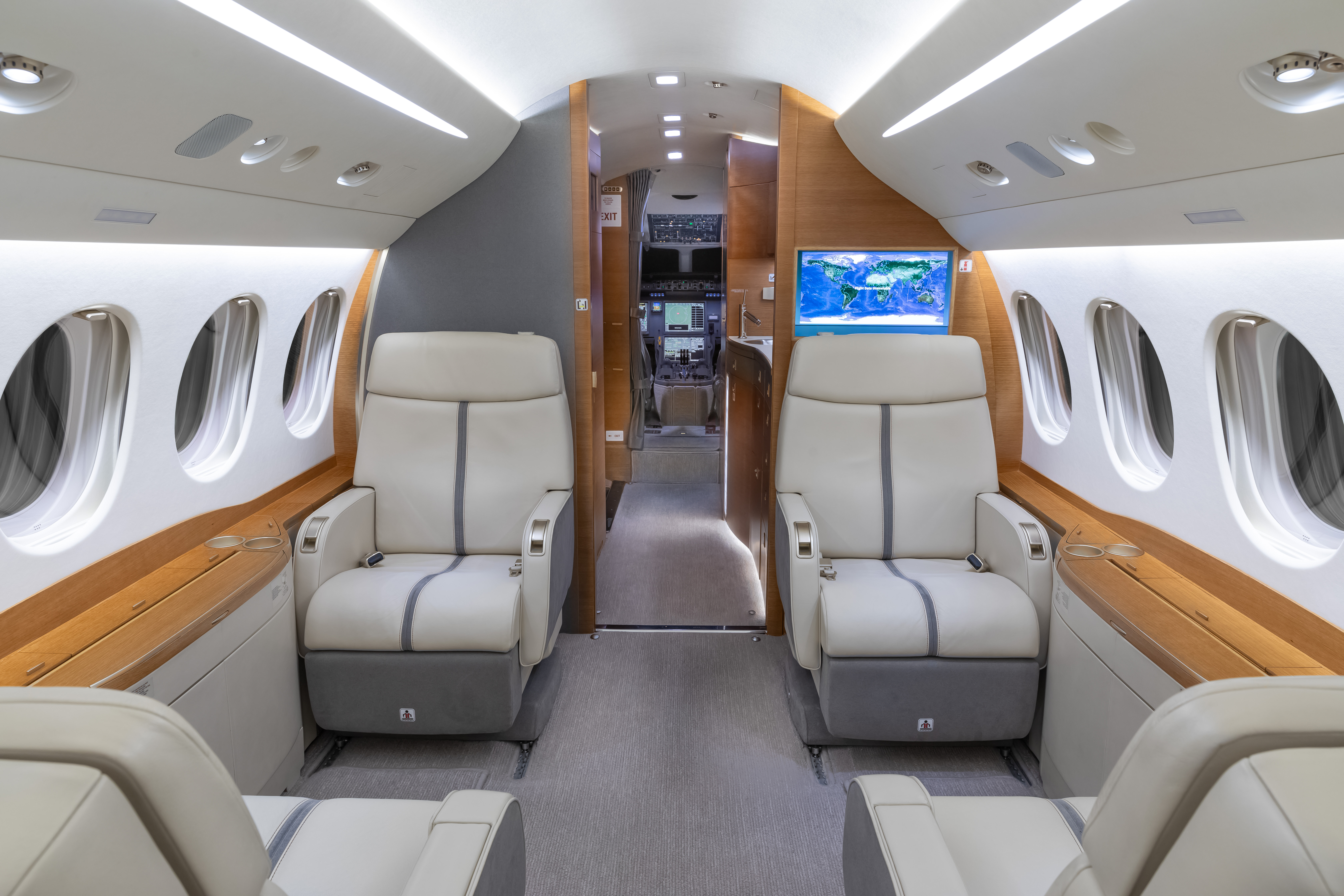Dassault Falcon 7X  S/N 172 for sale | gallery image: /hal/userfiles/images/listing-images/49948/BFP_2213.jpg