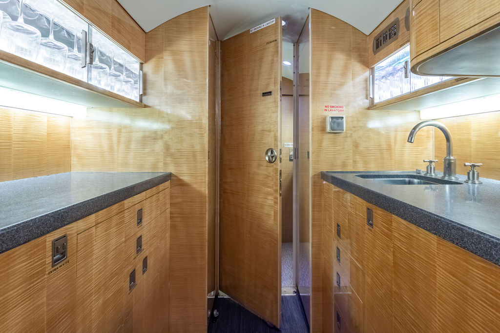 Gulfstream GV  S/N 682 for sale | gallery image: /userfiles/files/BFP_1838.jpg