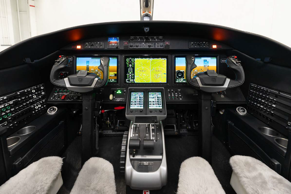 Cessna/Textron CJ3+  S/N 525B-0747 for sale | gallery image: /userfiles/files/Cockpit(6).png