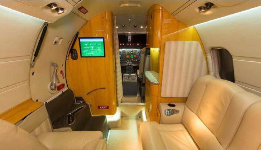 Bombardier Learjet 60  S/N 191 for sale | gallery image: /userfiles/files/FWD%20Looking%20FWD.JPG