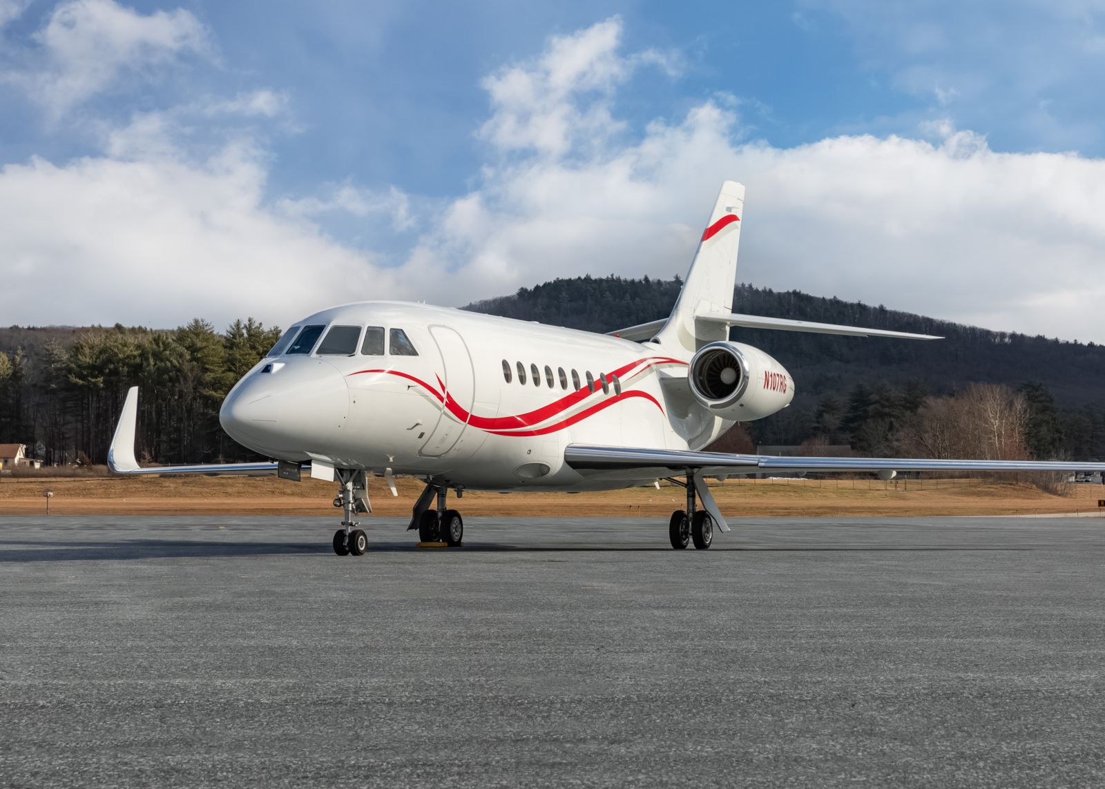 Dassault Falcon 2000LX S/N 157 for sale | feature image