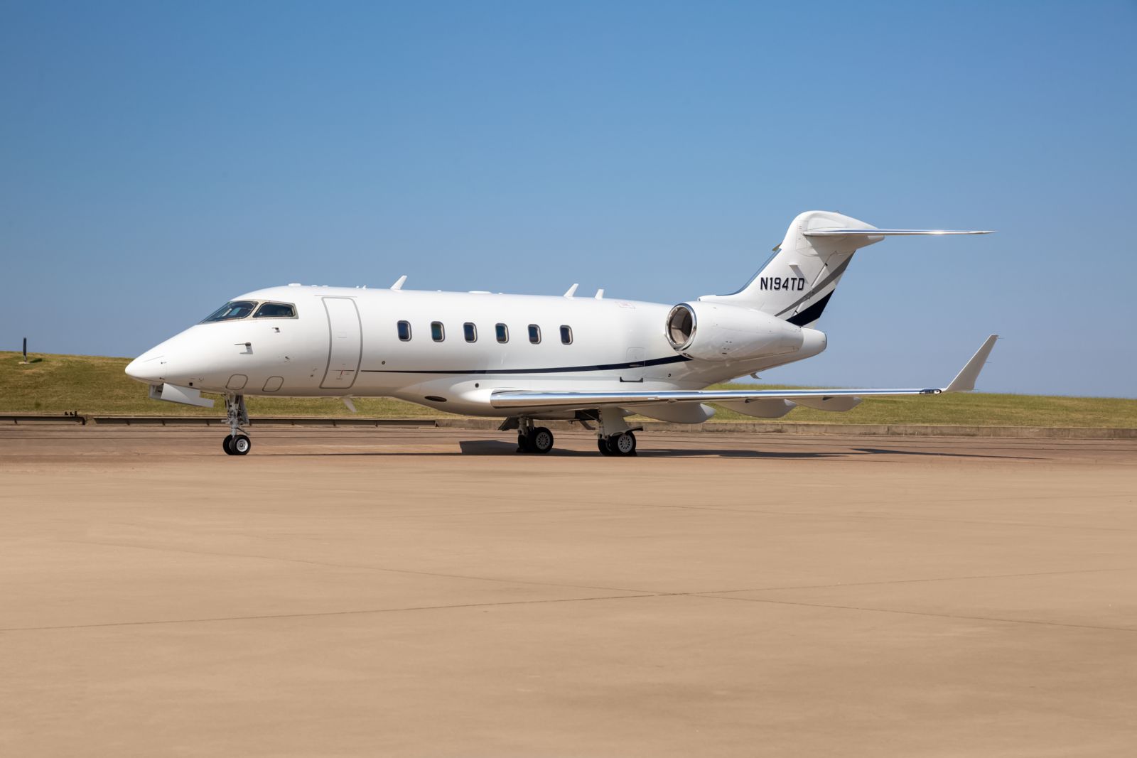 Bombardier CL 300 S/N 20232 for sale | feature image