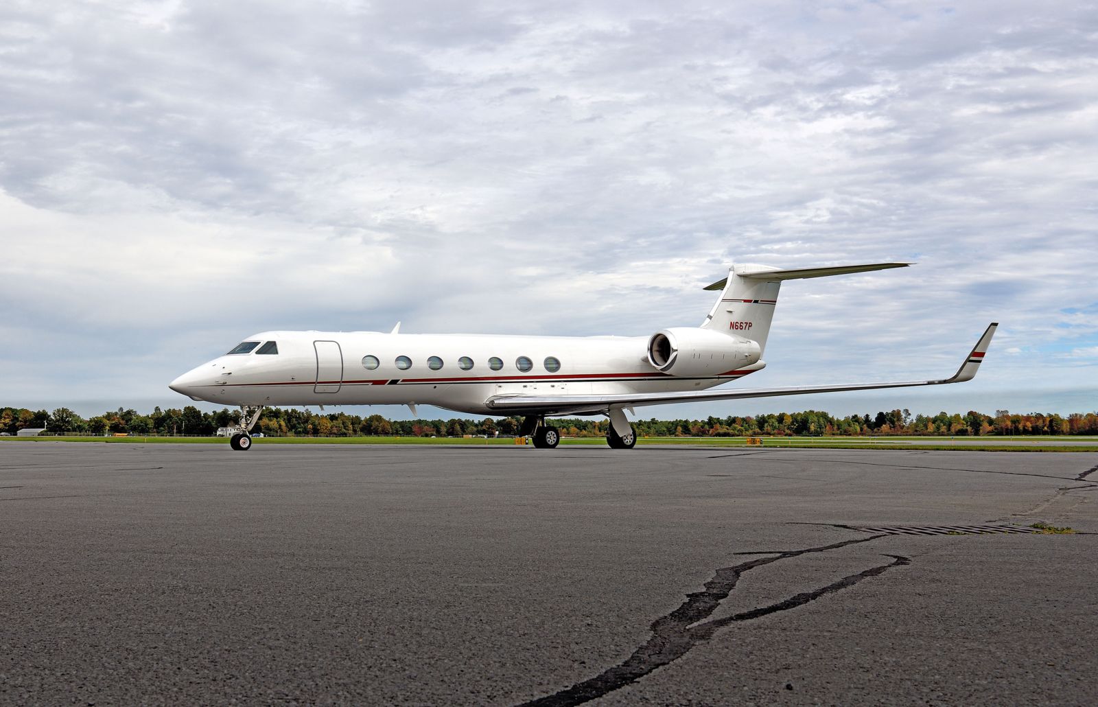Gulfstream G550  S/N 5502 for sale | gallery image: /userfiles/files/ext1_300(3).jpg