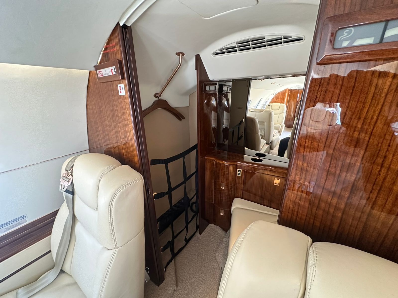 Hawker/Textron 400XP  S/N RK-493 for sale | gallery image: /userfiles/files/img_0524.jpeg