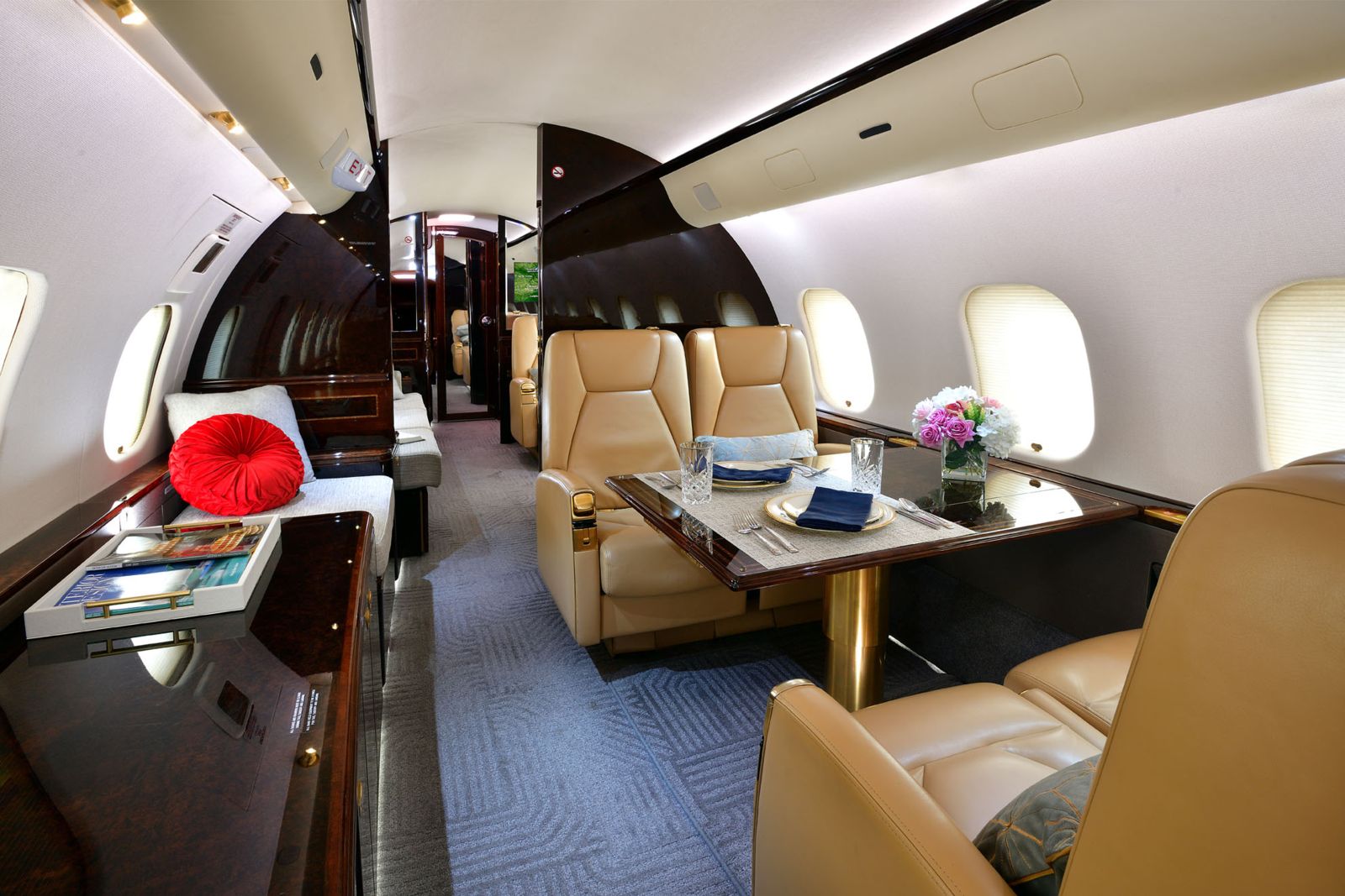 Bombardier Global 5000  S/N 9192 for sale | gallery image: /userfiles/files/int7e_072.jpg
