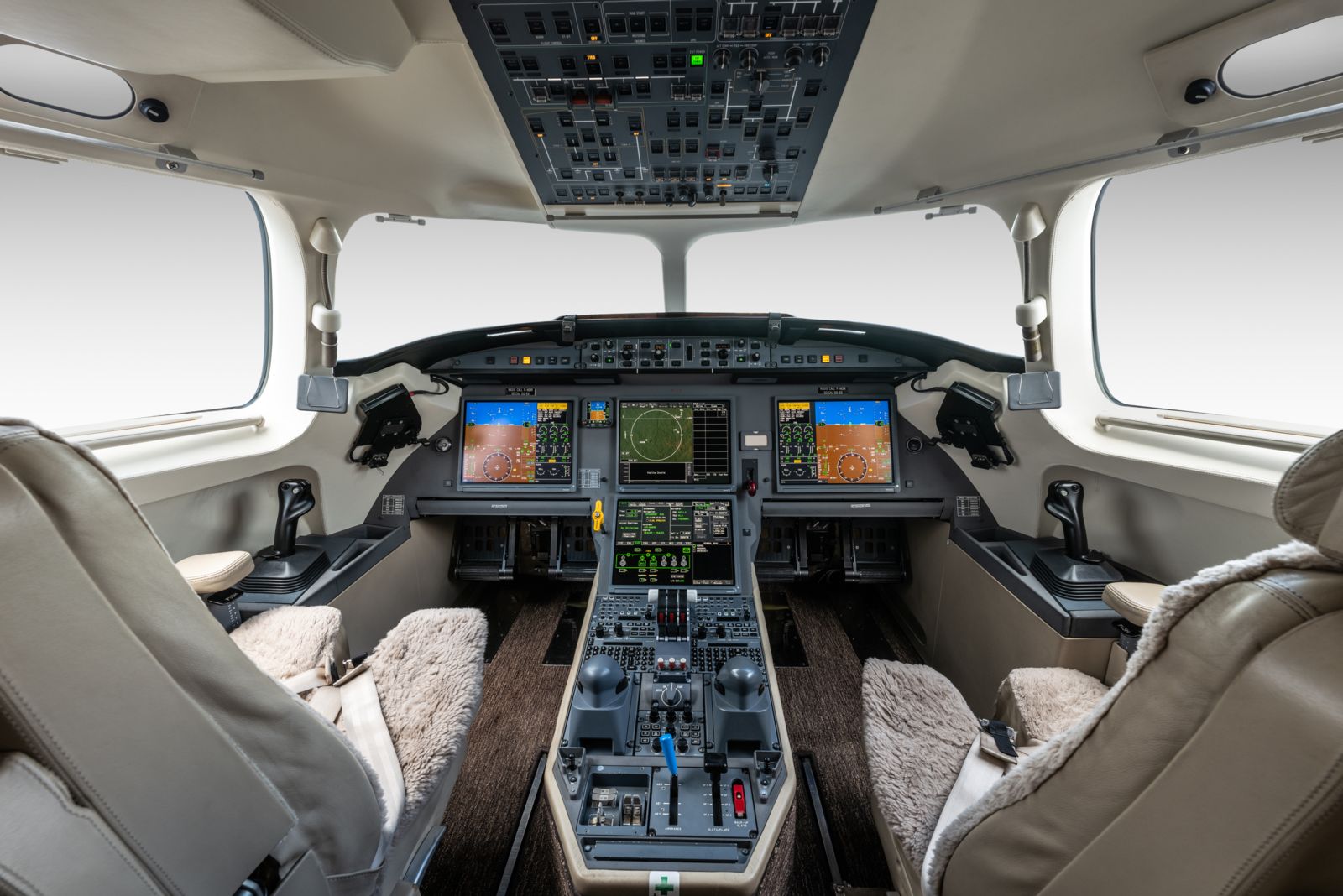 Dassault Falcon 7X  S/N 223 for sale | gallery image: /userfiles/files/l1390047_v1%5B1%5D.jpg