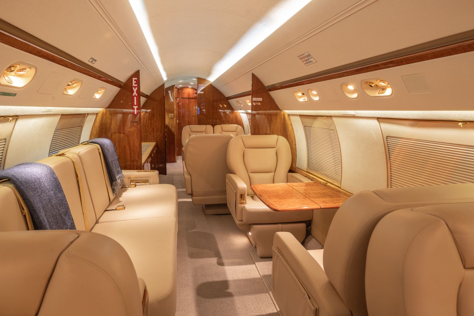 Gulfstream GIVSP  S/N 1471 for sale | gallery image: /userfiles/files/mid%20cabin%202.jpg