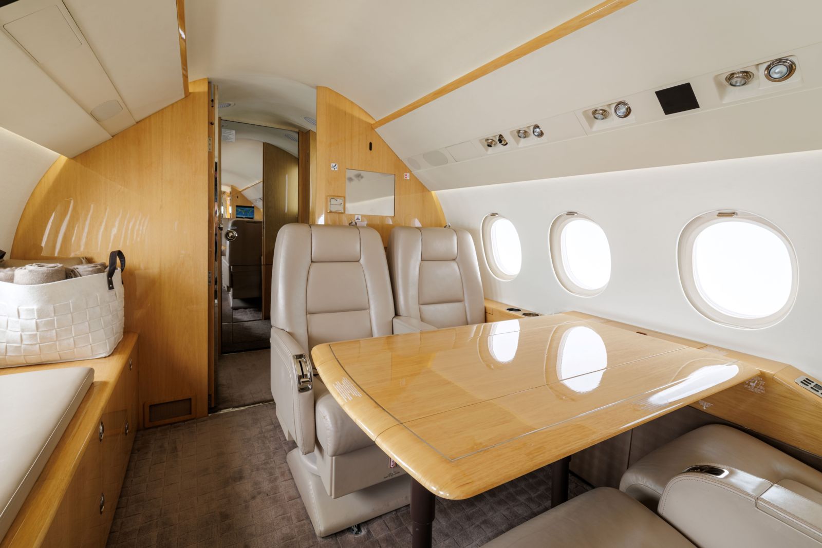 Dassault Falcon 2000LX  S/N 185 for sale | gallery image: /userfiles/files/n4fc-8.jpg
