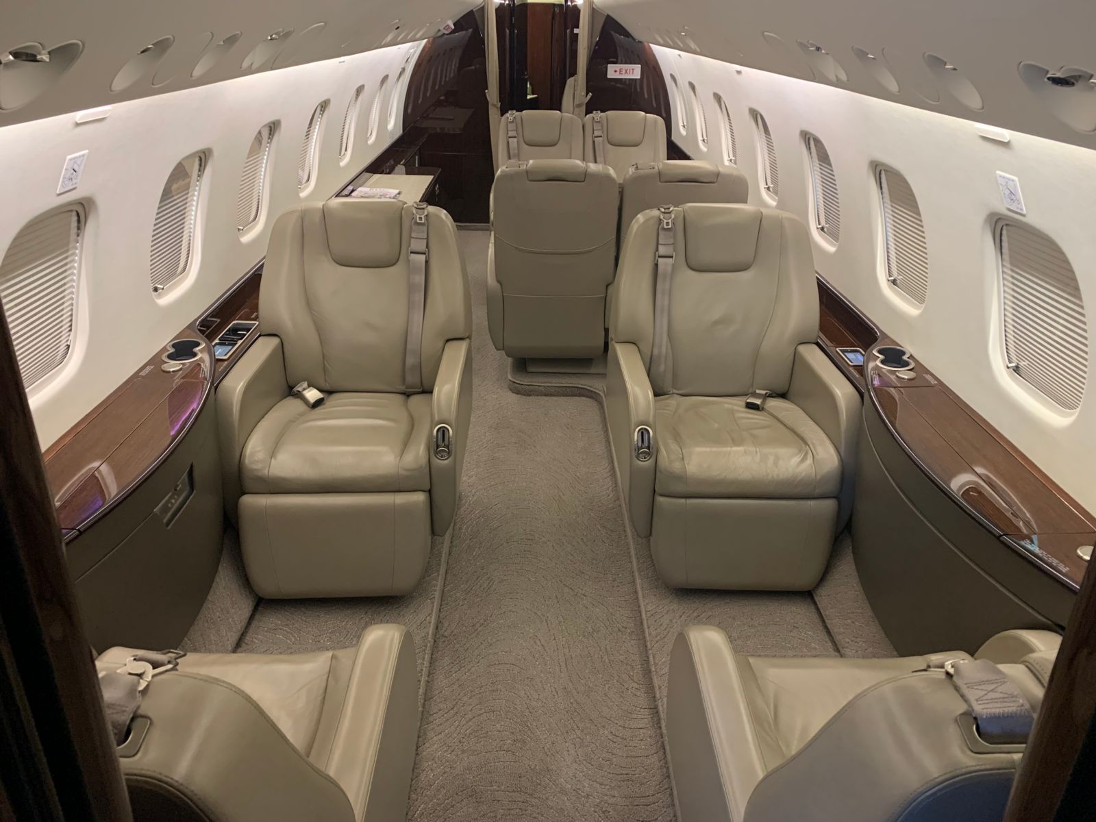Embraer Legacy 650  S/N 14501167 for sale | gallery image: /userfiles/files/photo%20nov%2022%202022%2C%2011%2048%2054%20am.jpg