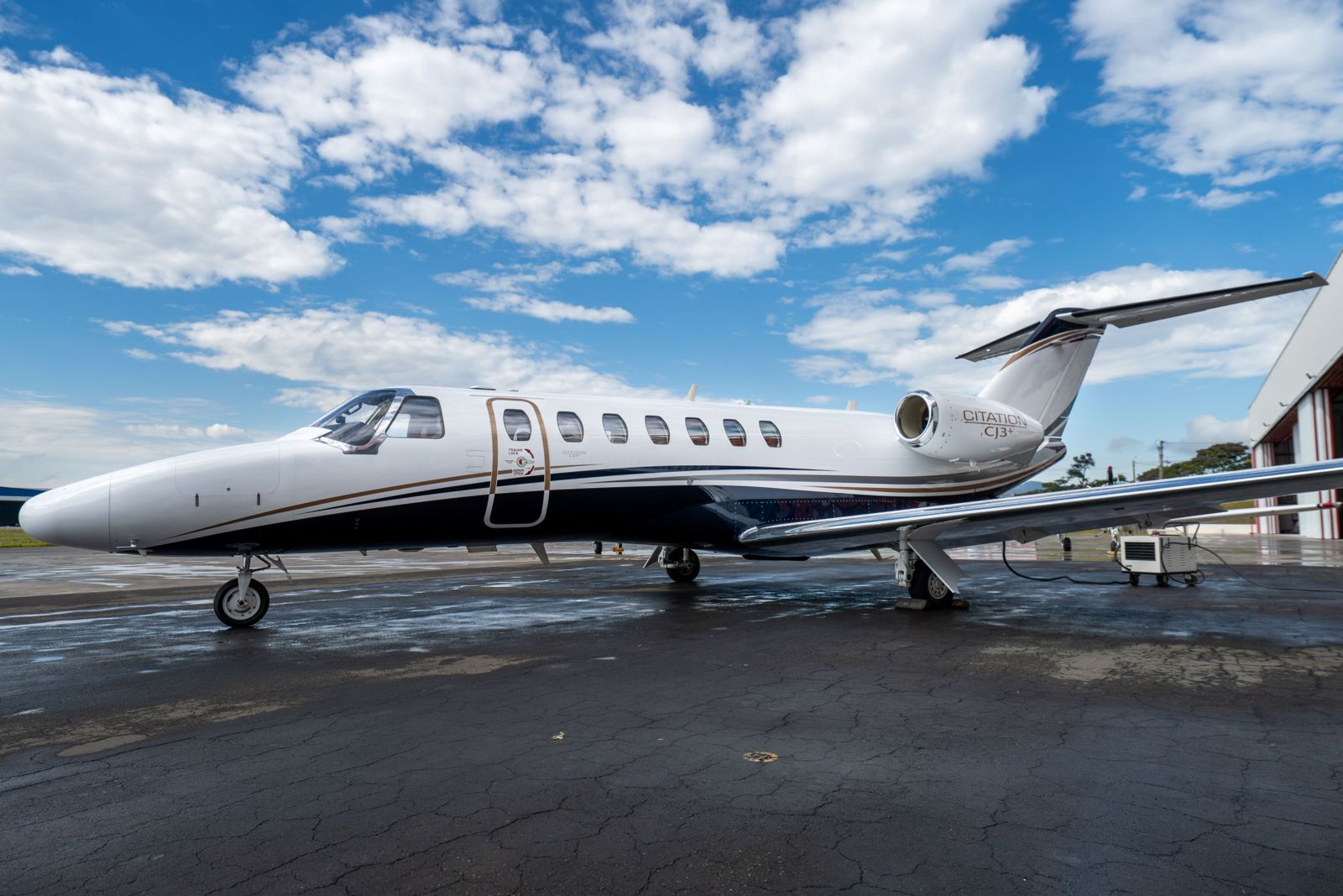 Cessna/Textron CJ3+ S/N 525B-0662 for sale | feature image