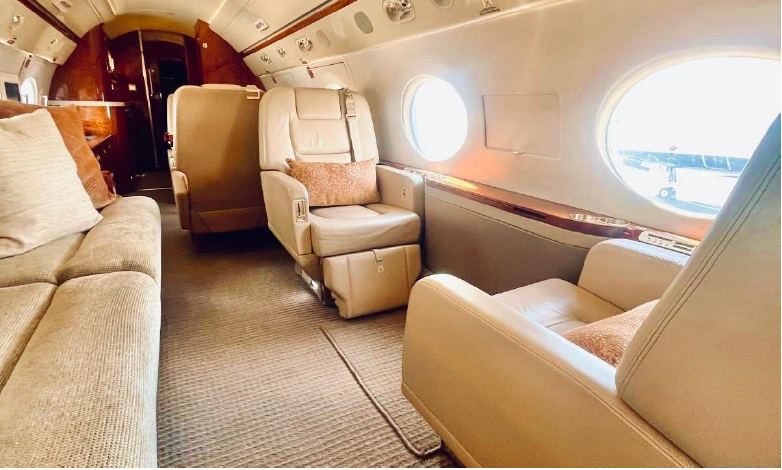 Gulfstream G450  S/N 4088 for sale | gallery image: /userfiles/files/specifications/G450/4088/3.png