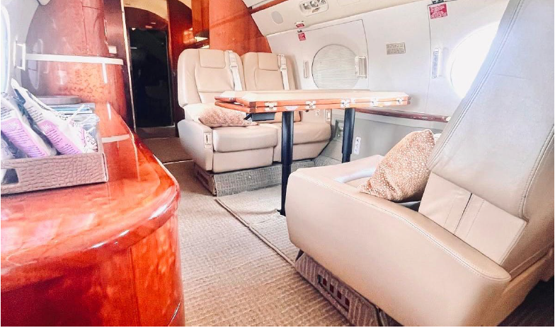 Gulfstream G450  S/N 4088 for sale | gallery image: /userfiles/files/specifications/G450/4088/4.png