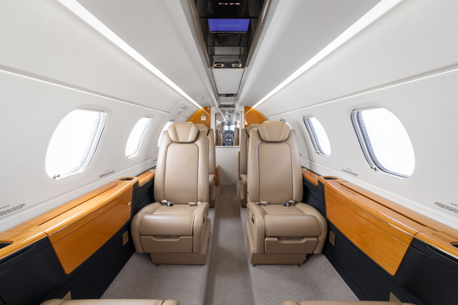 Embraer Phenom 300-300E  S/N 50500509 for sale | gallery image: /userfiles/files/specifications/Phenom%20300E/50500509/msc_n90pz-6.jpg