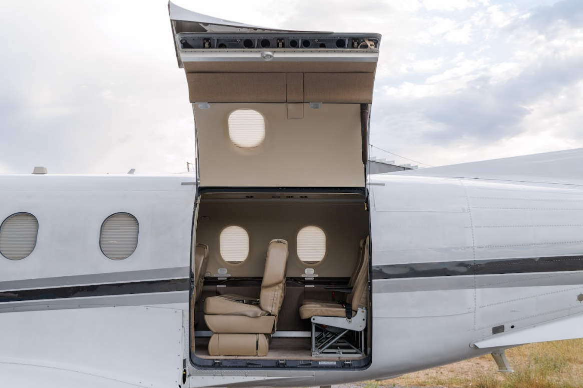 Pilatus PC-12 NG  S/N 1317 for sale | gallery image: /userfiles/files/specifications/Pilatus_PC12_1456/6.png