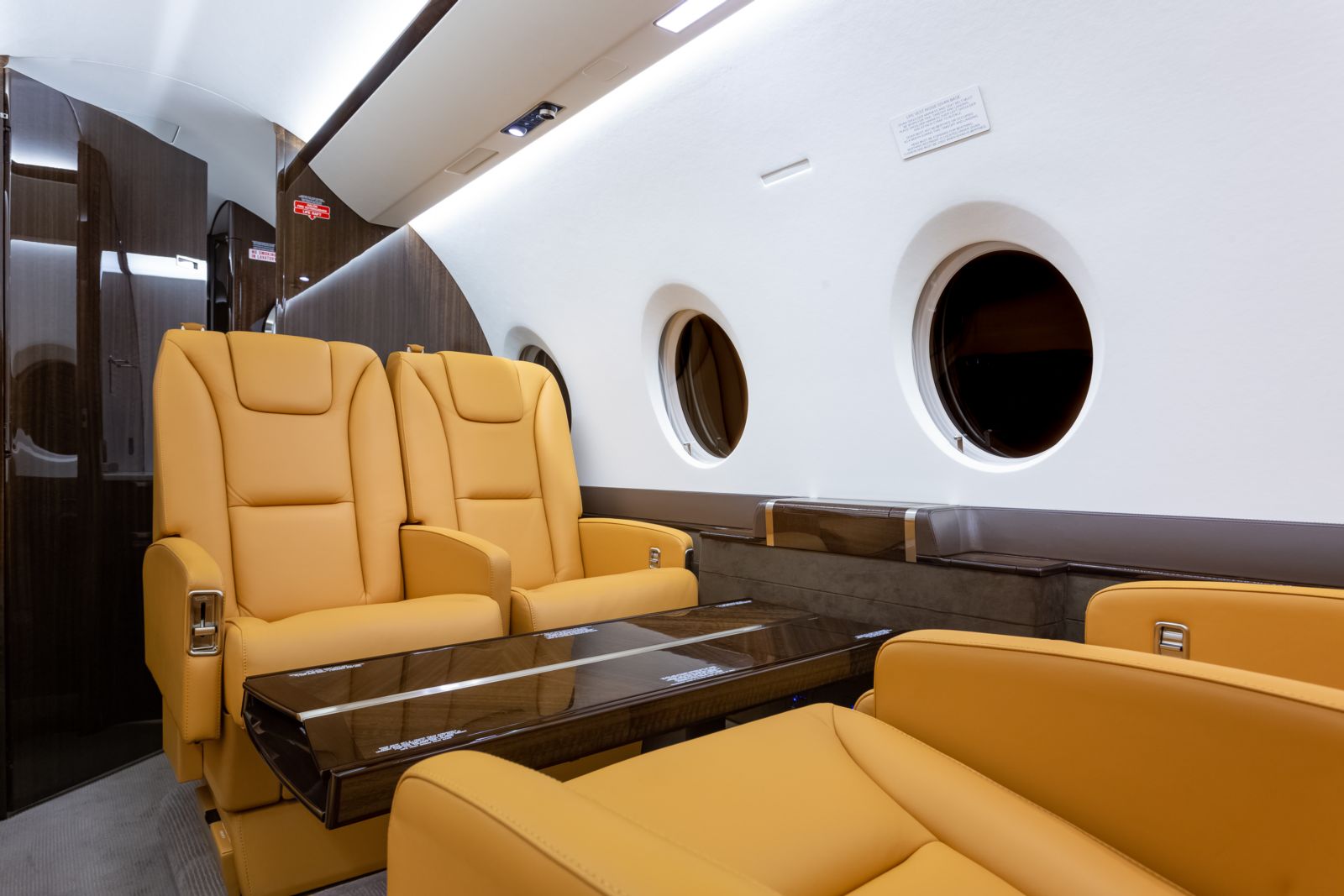 Gulfstream G280  S/N 2052 for sale | gallery image: /userfiles/images/2052/bfp_1974.jpg