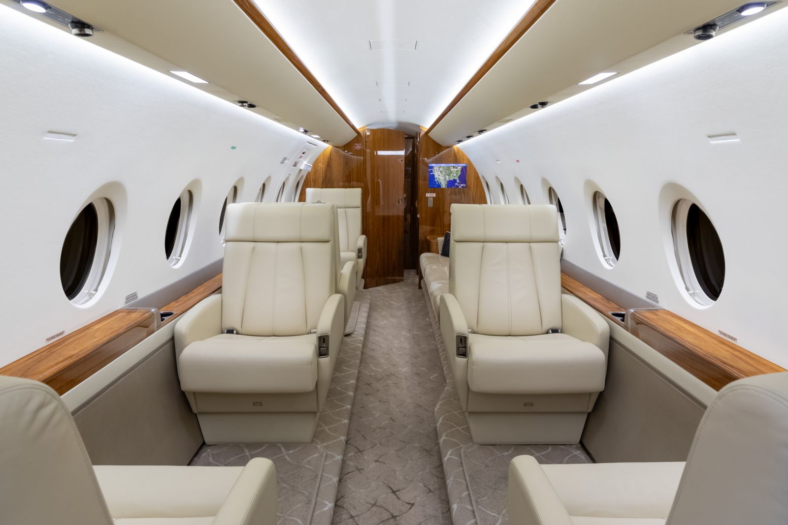 Gulfstream G280  S/N 2061 for sale | gallery image: /userfiles/images/2061/bfp_0848.jpg