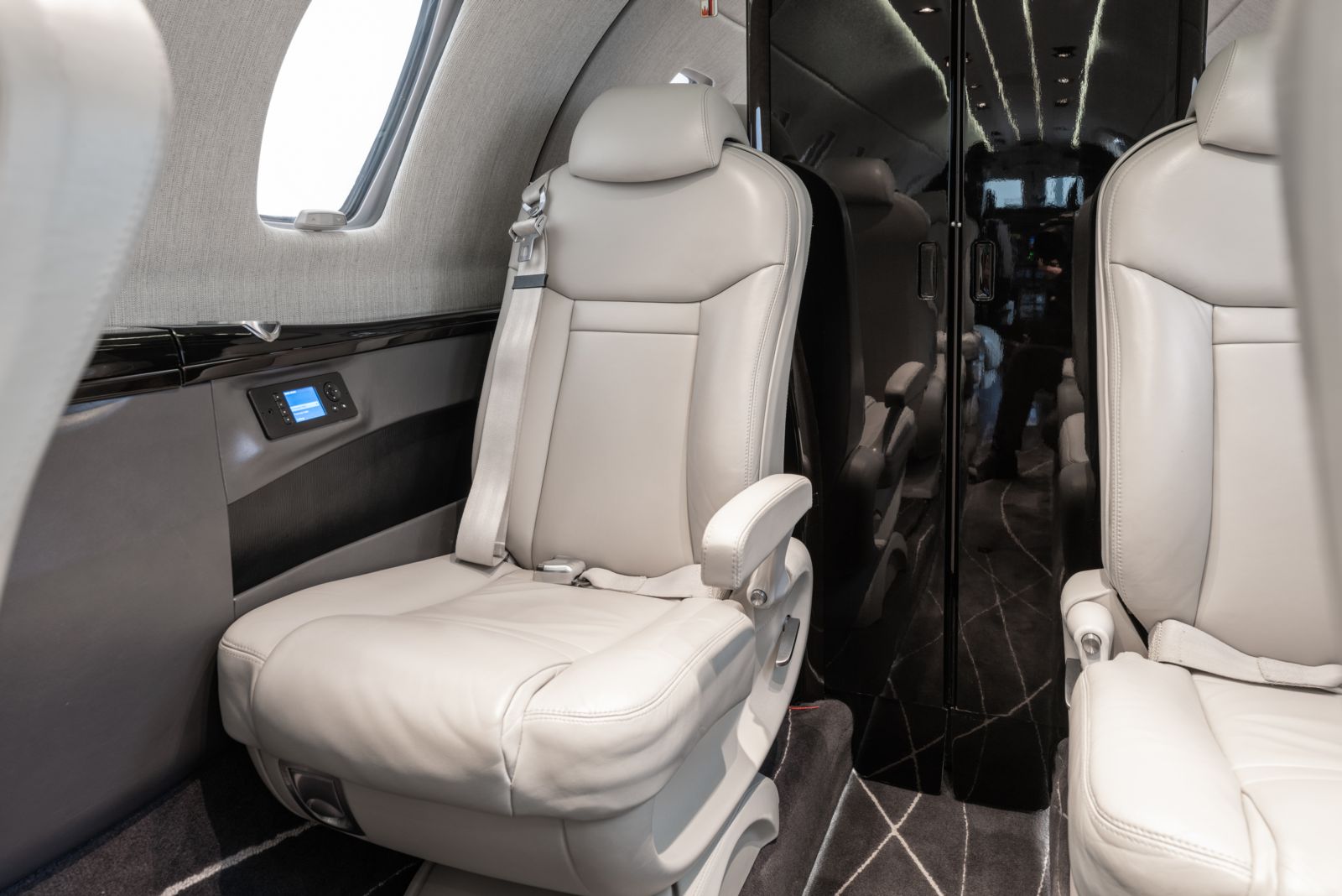 Cessna/Textron CJ4  S/N 174 for sale | gallery image: /userfiles/images/20_20/r1070144.jpg