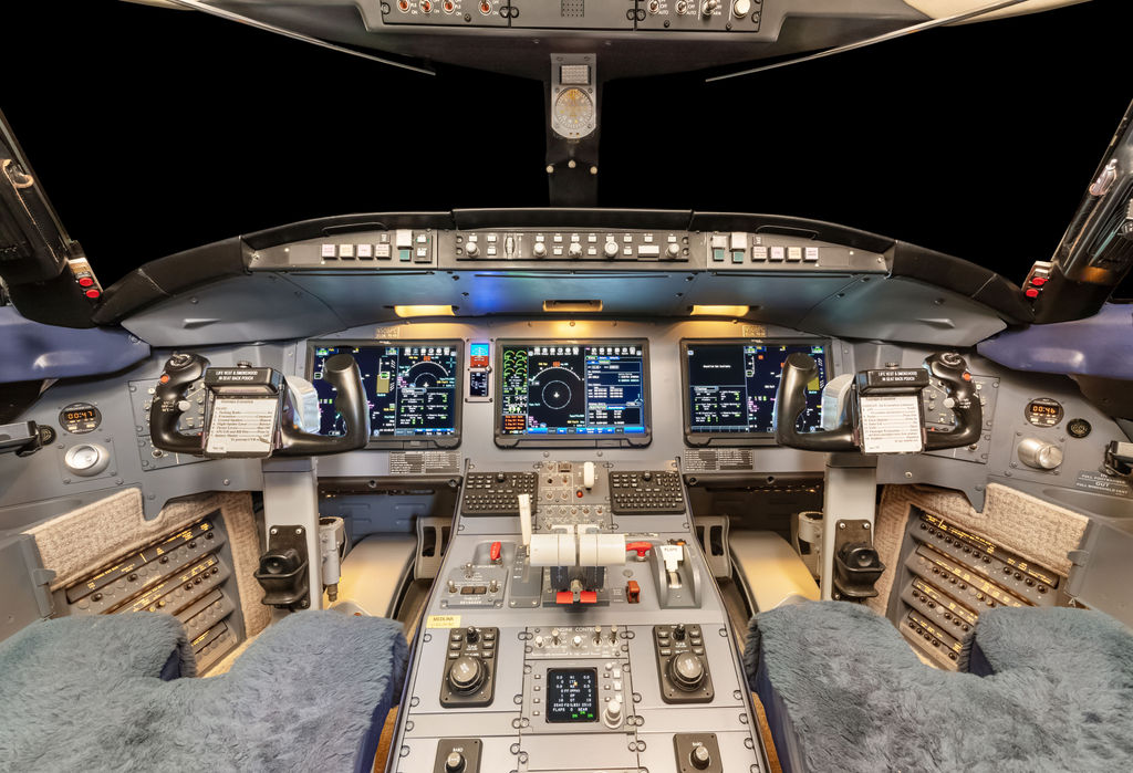 Bombardier CL 604  S/N 5558 for sale | gallery image: /userfiles/images/CL604_sn5558/BFP_6012.jpg