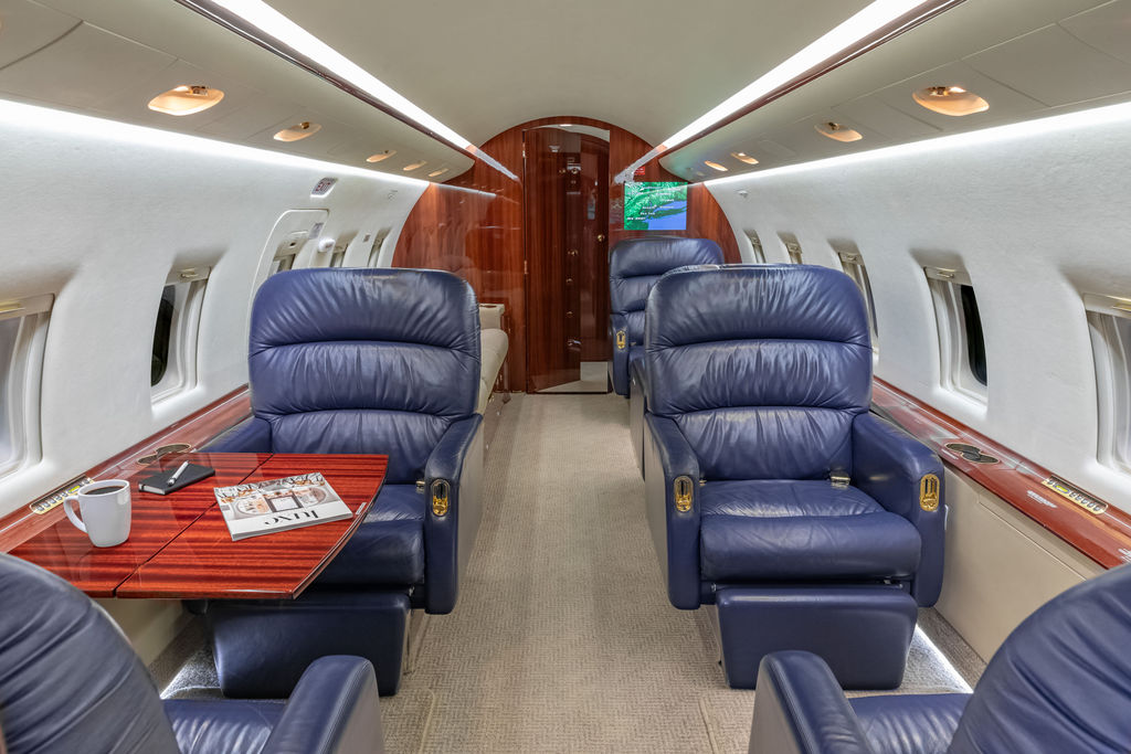 Bombardier CL 604  S/N 5558 for sale | gallery image: /userfiles/images/CL604_sn5558/BFP_6198.jpg