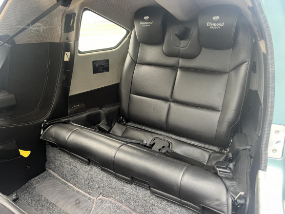 Diamond DA62  S/N 62.C021 for sale | gallery image: /userfiles/images/DA62%2021/000944.png