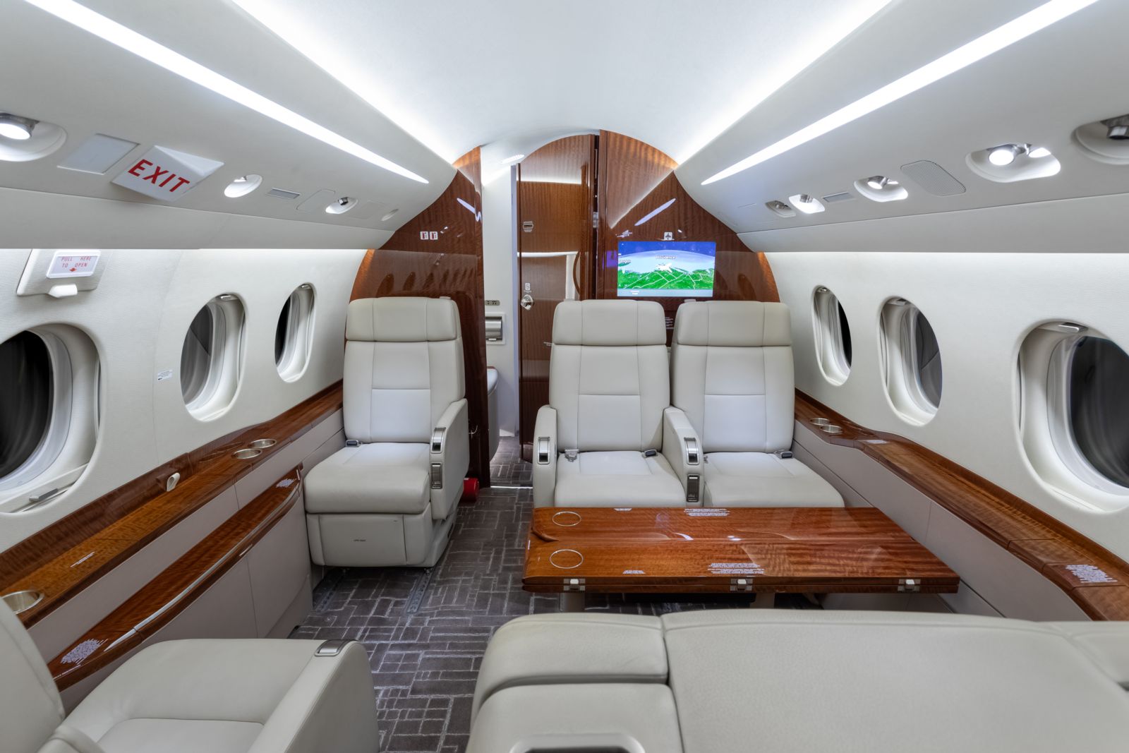 Dassault Falcon 2000LXS  S/N 295 for sale | gallery image: /userfiles/images/F2000LXS%20SN%20295/bfp_1969.jpg