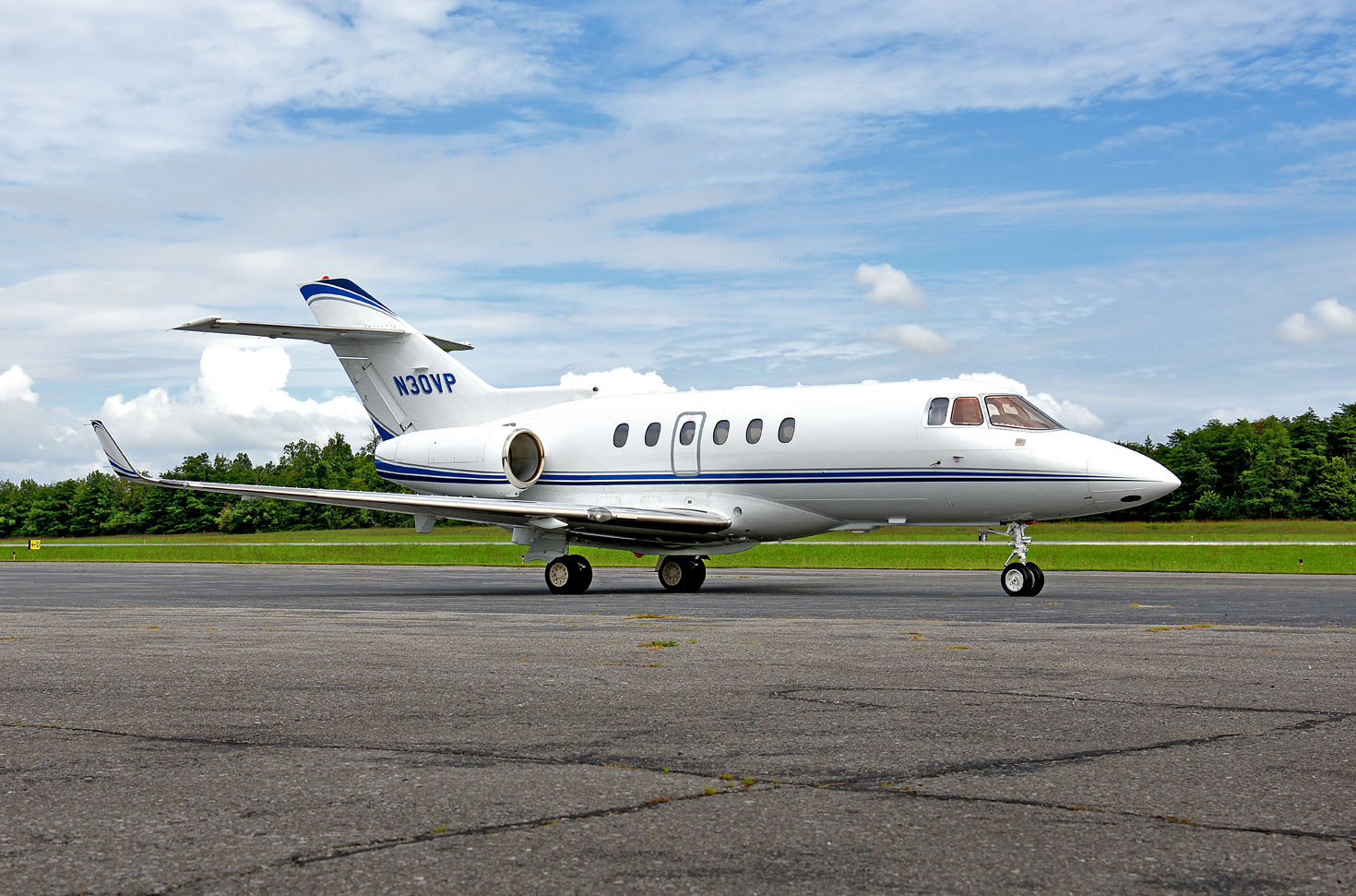 Hawker/Textron 900XP S/N HA-0093 for sale | feature image