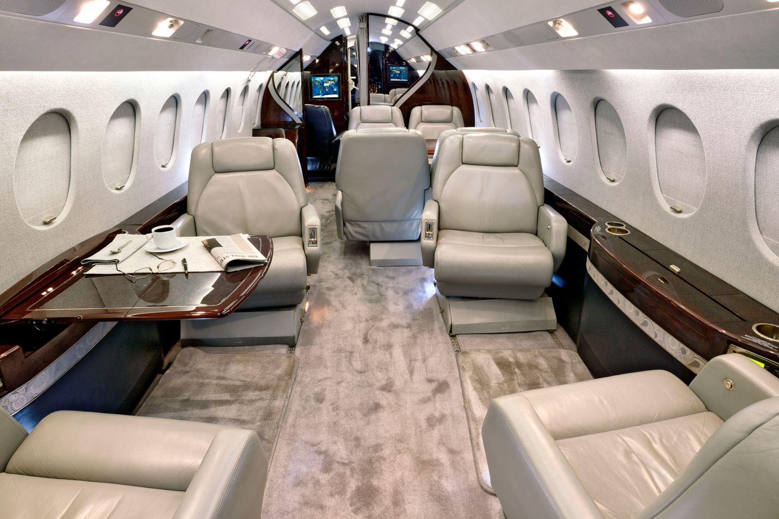 Dassault Falcon 900EX  S/N 100 for sale | gallery image: /userfiles/images/aircraft-listing/F900EX_sn100/int1c_300.jpg